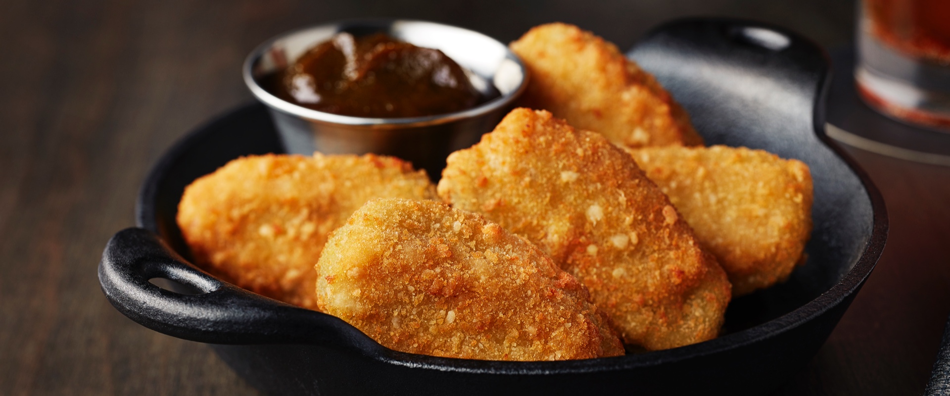 Bacon Cheddar Poppers with Bourbon Barrel Apple Butter