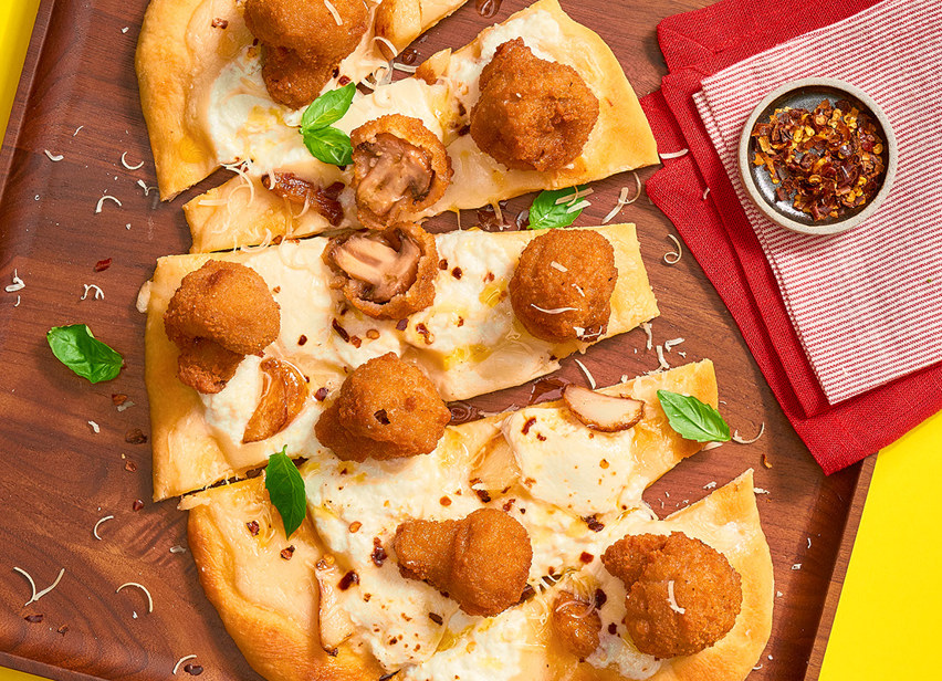Fried Mushroom White Pizza