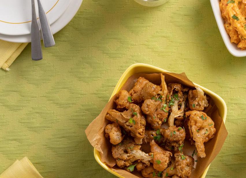 Cauli W'ngz with Creamy Pimento Dip