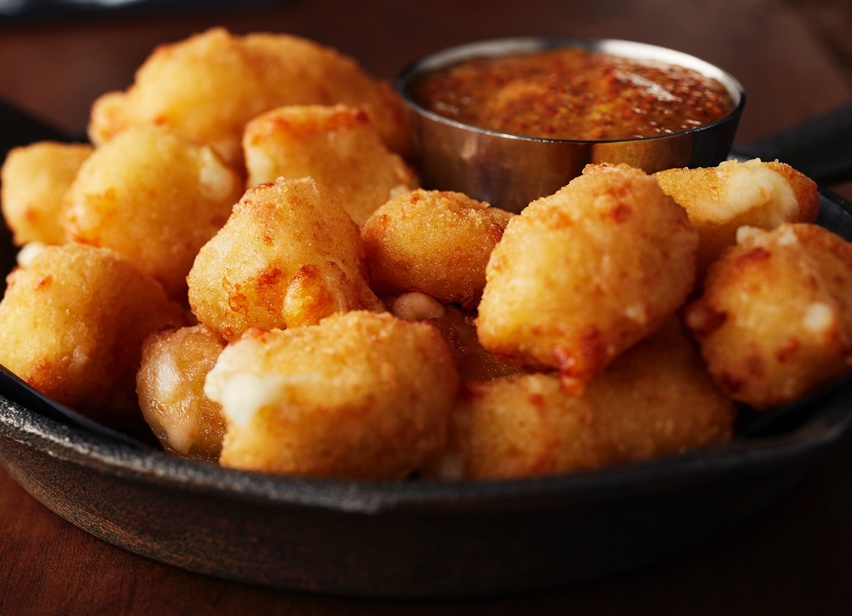 Wisconsin Cheese Curd with Stout Sauce